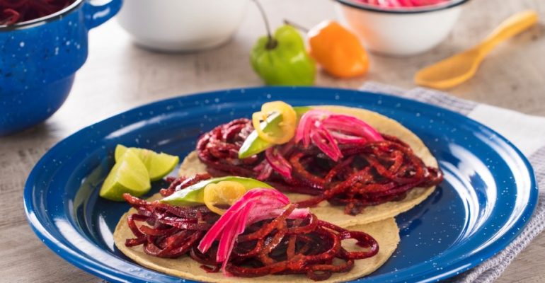Tacos de “cochinita” de Betabel